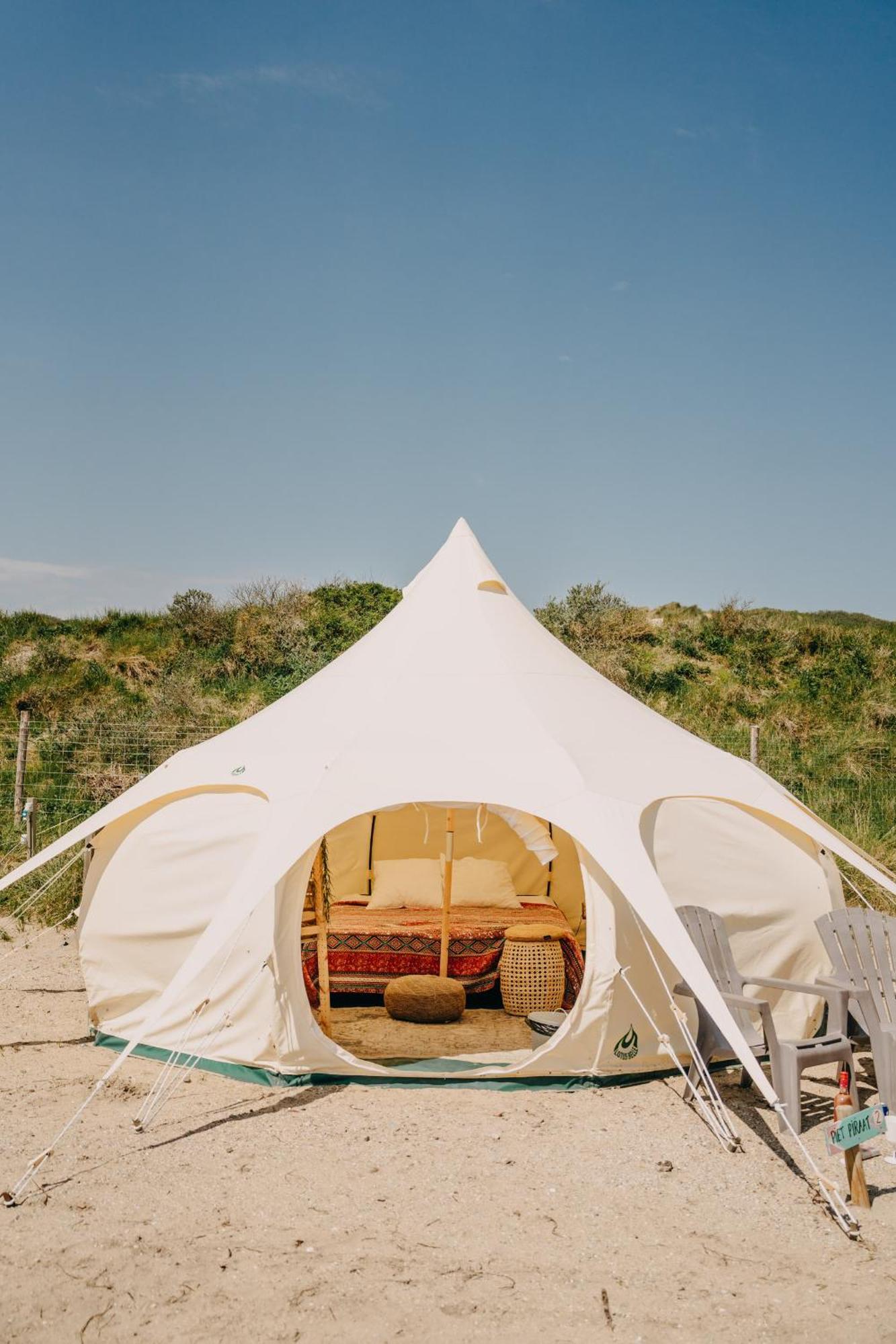 Beachcamp Bloemendaal Surf Resort Overveen Exterior photo